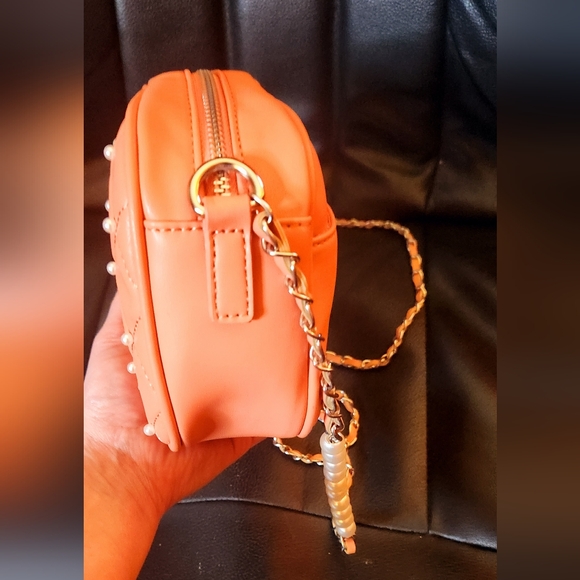 Badgley Mischka Diamond Quilted Purse with Pearls - NWT - Picture 4 of 9